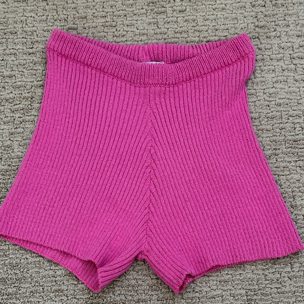 Zara Fuchsia Ribbed High Waist Shorts